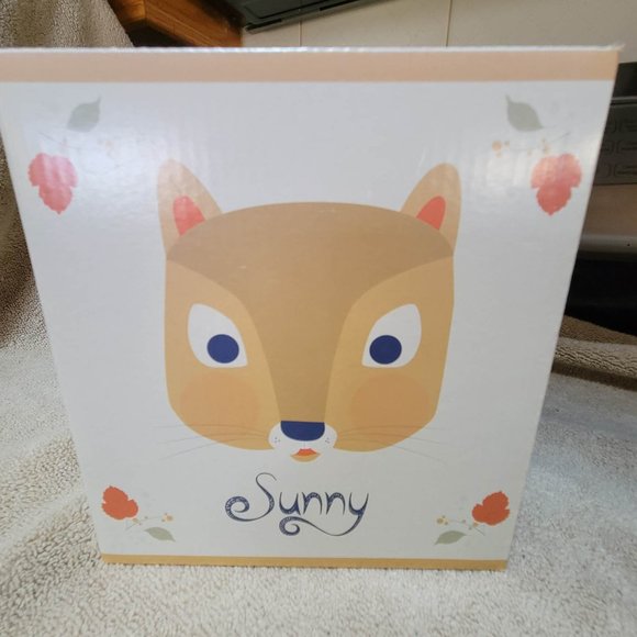 Sunny the Squirrel Scentsy Buddy with Scent Pak and Book - Rare, Hard to Find - Picture 2 of 8